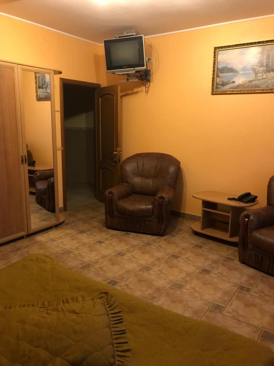 Hotel Rava-Ruska Dış mekan fotoğraf