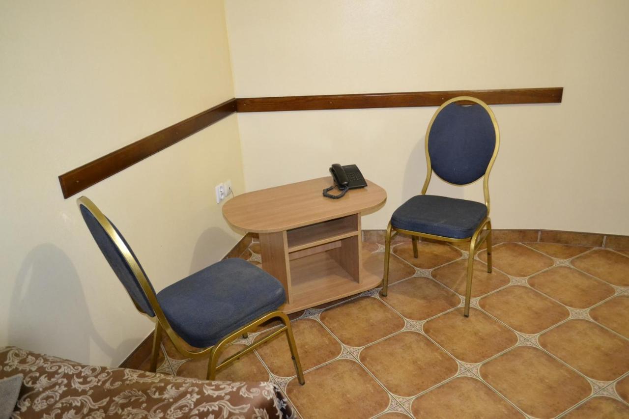 Hotel Rava-Ruska Dış mekan fotoğraf