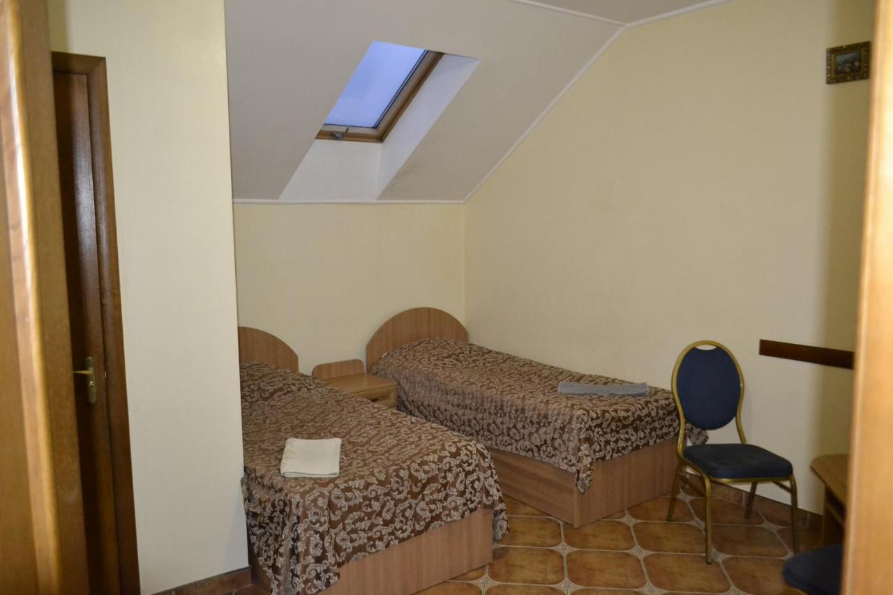 Hotel Rava-Ruska Dış mekan fotoğraf