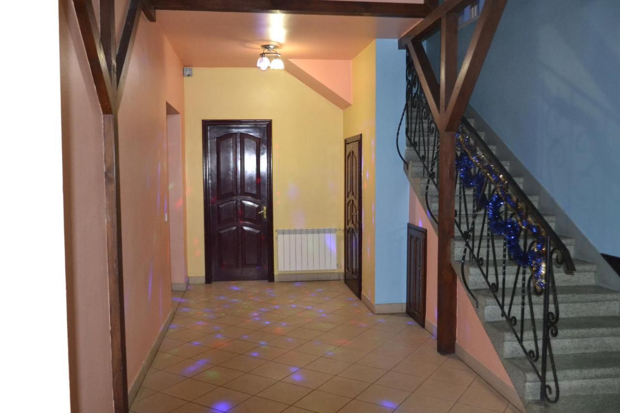 Hotel Rava-Ruska Dış mekan fotoğraf